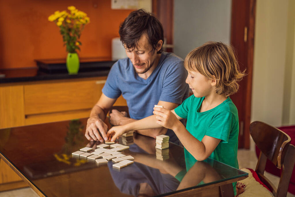 Happy Family Playing Board Game At Home - Foto, Imagem