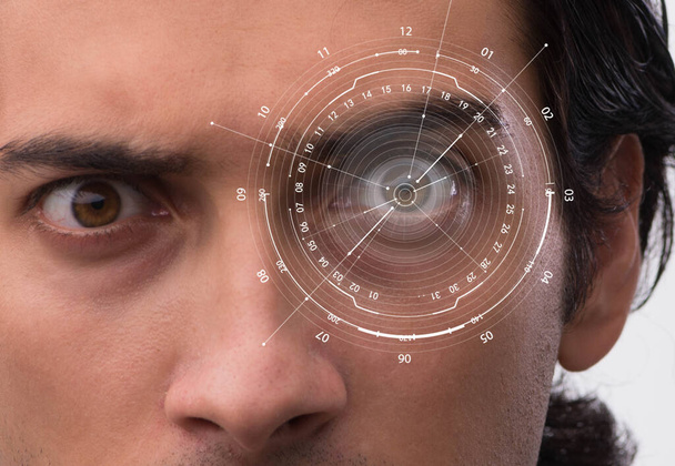 Концепция датчика, имплантированного в человеческий глаз
 - Фото, изображение