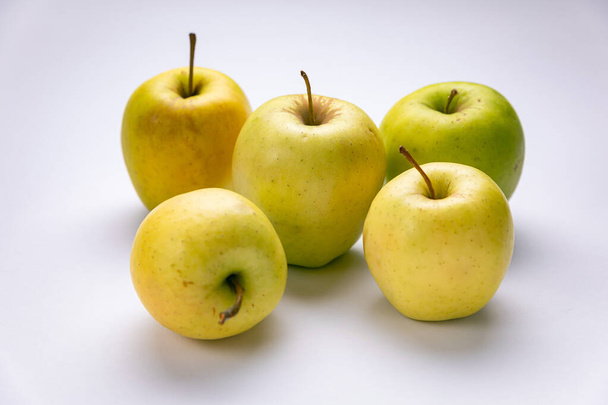 apples on a white background - Fotó, kép