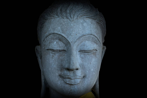Mistyczna twarz Buddy, twarz starożytnego kamiennego posągu Buddy - Zdjęcie, obraz