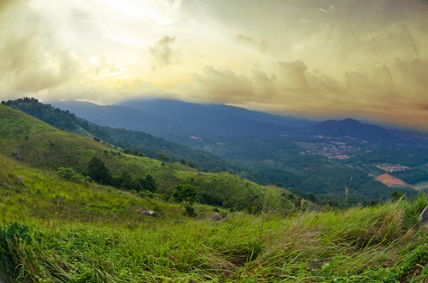 Sonnenaufgang am Broga Hill, Malaysia - Foto, Bild