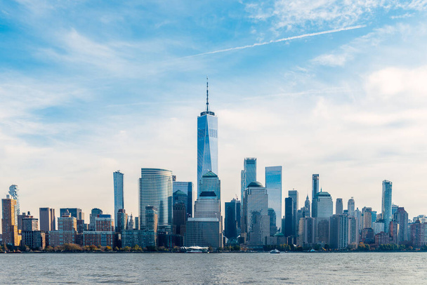 Increíble vista panorámica del horizonte de la ciudad de Nueva York y el centro de Manhattan desde Jersey City
 - Foto, imagen