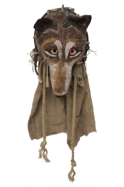 Arte popular lituano máscaras de madera tradicionales diablos, caballos, guerreros, chamanes, brujas, espíritus y animales como el lobo y la cabra
. - Foto, Imagen