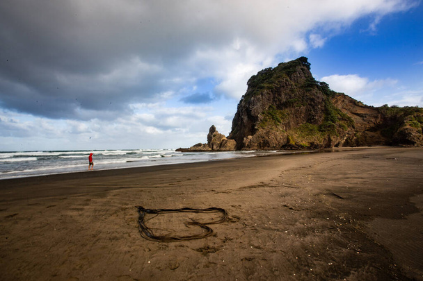 ニュージーランドの北の島、ロマンチックなピハビーチ - 写真・画像