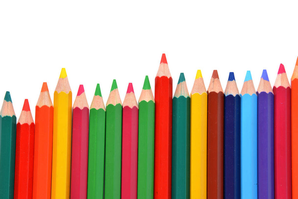 Асортимент кольорових олівців ізольовано над білим
 - Фото, зображення