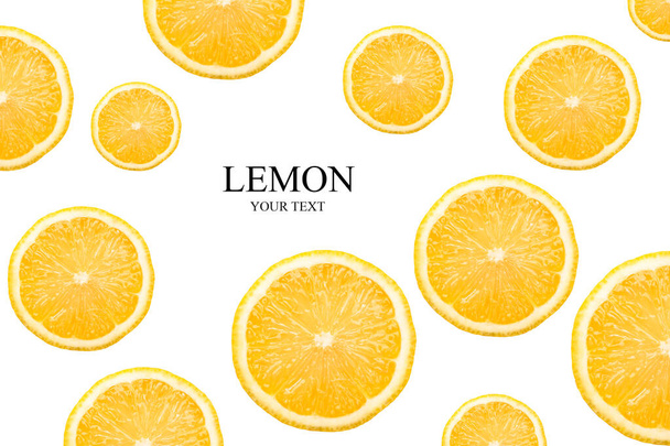 Diseño creativo de limón sobre el fondo blanco. Puesta plana, concepto de comida. Concepto cítrico, espacio de copia
 - Foto, Imagen