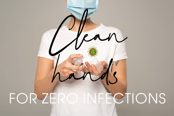Vista recortada de la mujer en máscara médica usando desinfectante de manos aislado en gris, manos limpias para cero infecciones ilustración
 - Foto, Imagen
