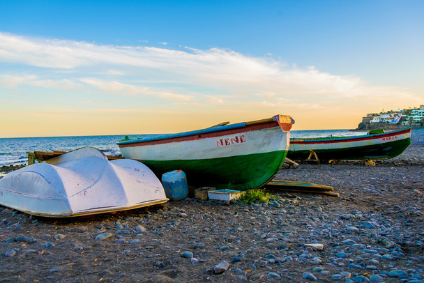 Красочные старинные лодки
 - Фото, изображение