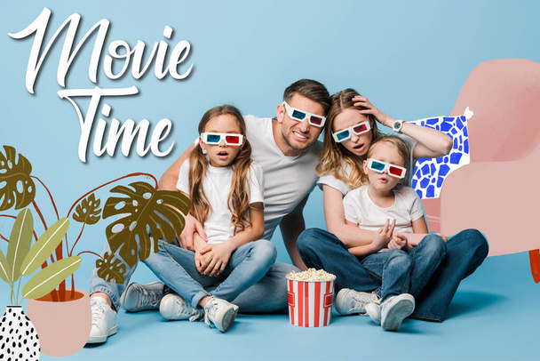 σοκαρισμένη οικογένεια σε 3D γυαλιά βλέποντας ταινία και κρατώντας τον κουβά ποπ κορν στο μπλε, εικονογράφηση του χρόνου ταινία - Φωτογραφία, εικόνα