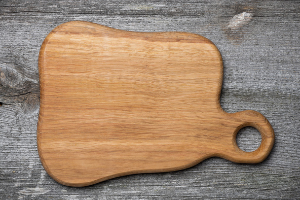 figured wooden cutting board, concept, a place for the recipe - Foto, afbeelding