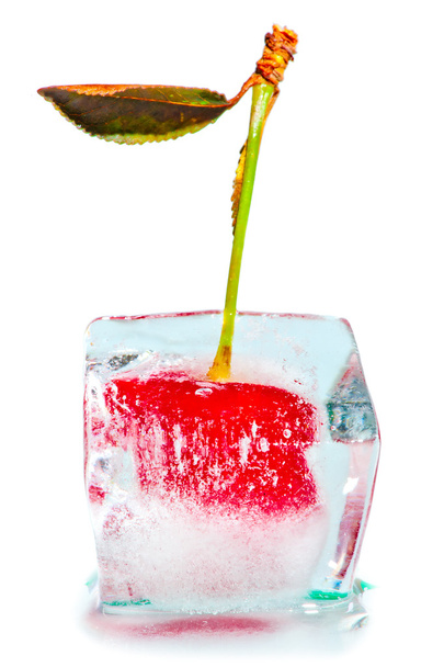 льодовий і вишневий коктейль
 - Фото, зображення