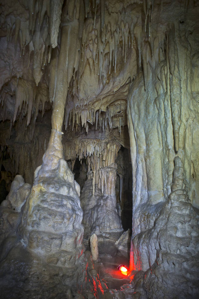 Kuzey Kafkasya, Adygea Cumhuriyeti, Lago-Nak Dağları 'nın güzel ve ulaşılamaz mağaralarının diyarı.. - Fotoğraf, Görsel