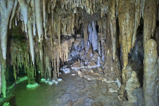 Ligging-Noord Kaukasus, de Republiek Adygea, het land van prachtige en ontoegankelijke grotten van de Lago-Nak Hooglanden. - Foto, afbeelding