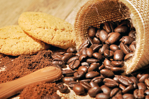 コーヒー、ビスケット、チョコレート - 写真・画像