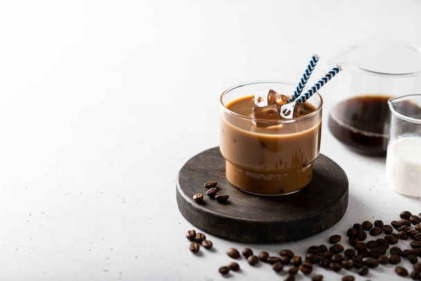 ice coffee with ice cubes - Foto, afbeelding