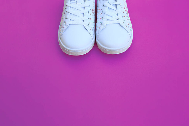 scarpe alla moda e comode scarpe da ginnastica unisex
 - Foto, immagini