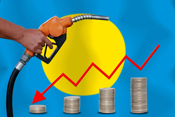 Мировой график цен на нефть на фоне флага
 - Фото, изображение