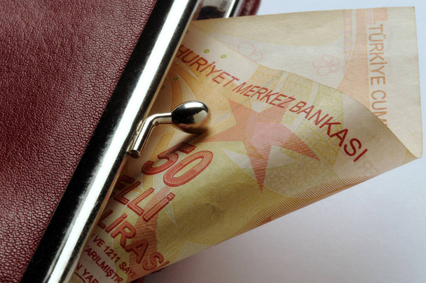 Турецька банкнота в сумочці. - Фото, зображення