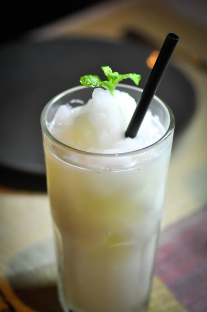 lemon juice, iced lemonade or lemon smoothie - Фото, изображение