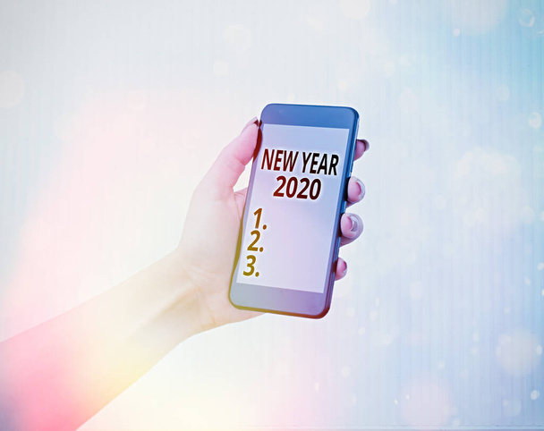 Handschrift tekst Nieuwjaar 2020. Concept betekent Groet Feestdag vieren fris beginnen Beste wensen. - Foto, afbeelding