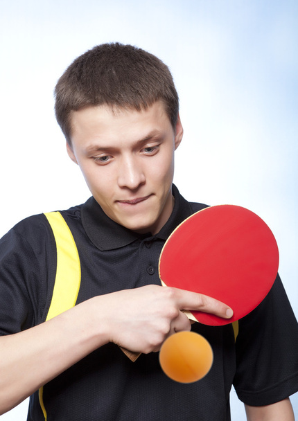 Man playing ping pong - 写真・画像