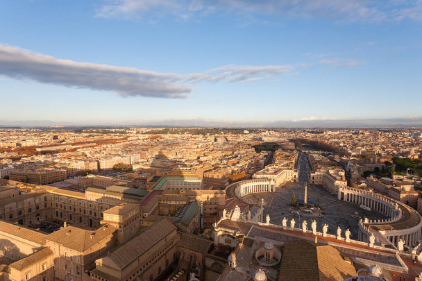 Vista aérea de la plaza San Pedro, Ciudad del Vaticano. Roma paisaje, Italia - Foto, Imagen