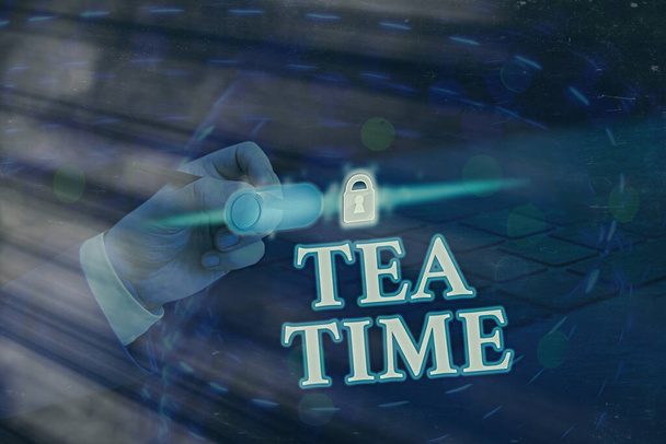 Escrita de mão conceitual mostrando Tea Time. Foto de negócios mostrando a hora da tarde, quando alguns mostrando comer uma pequena refeição
. - Foto, Imagem