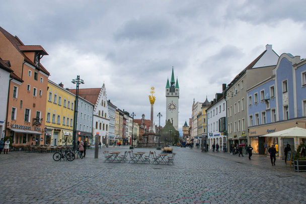 Straubing, Germany - March, 2020: The view of the historical center of Straubing in Bavaria - Foto, imagen