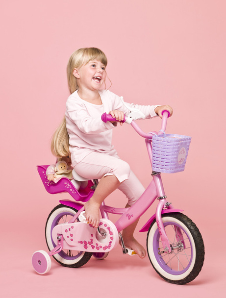 lány lány kerékpár - Fotó, kép