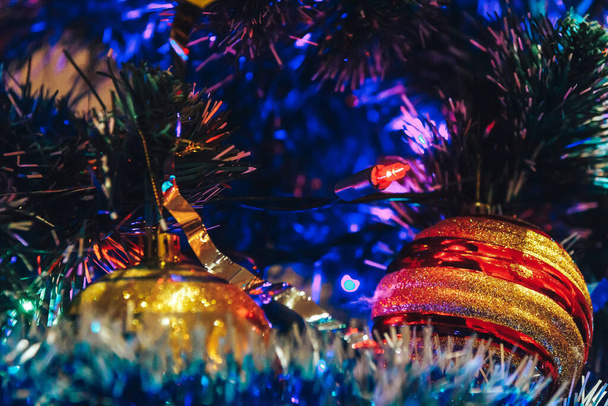 Christmas tree with Christmas decorations is indoor shooting close-up - Φωτογραφία, εικόνα