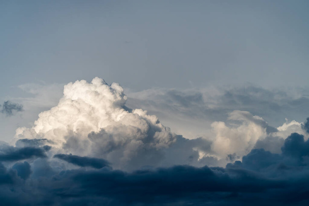 Gewitterhimmel Regenwolken - Foto, Bild