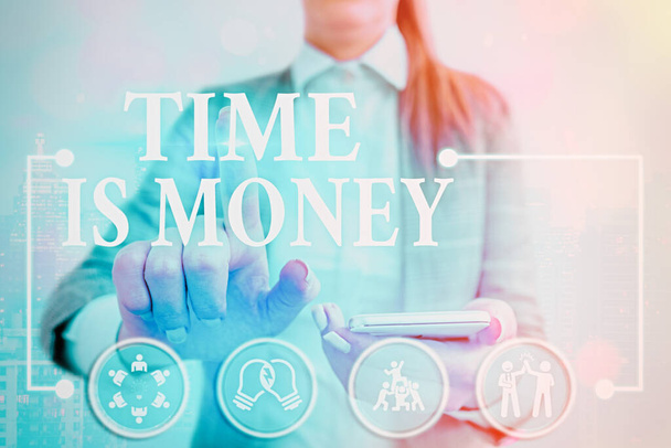 Píšu poznámku "Čas jsou peníze". Obchodní foto předvádění dělat věci tak rychle, jak je možné, a ne ztrácet čas. - Fotografie, Obrázek