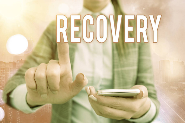 Kézírás szöveg írás Recovery. A koncepció azt jelenti, hogy hamarosan visszatérünk a normális egészségi állapotba.. - Fotó, kép