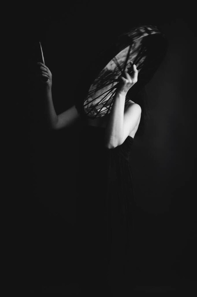Fashion art studio black and white portrait of beautiful girl  - Фото, зображення