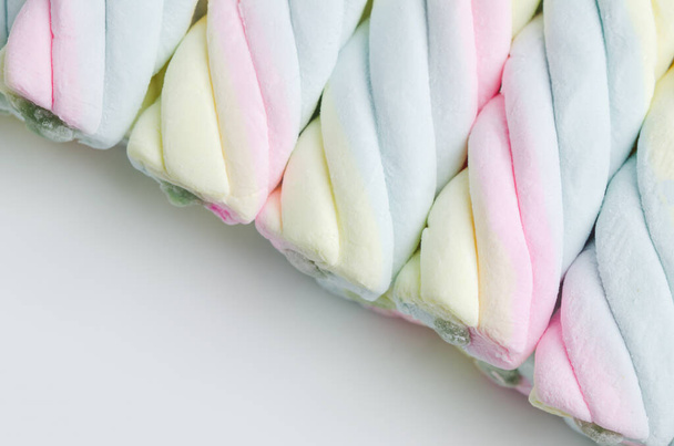 Close up of rainbow marshmallows, Pastel color of marshmallows texture background - Φωτογραφία, εικόνα