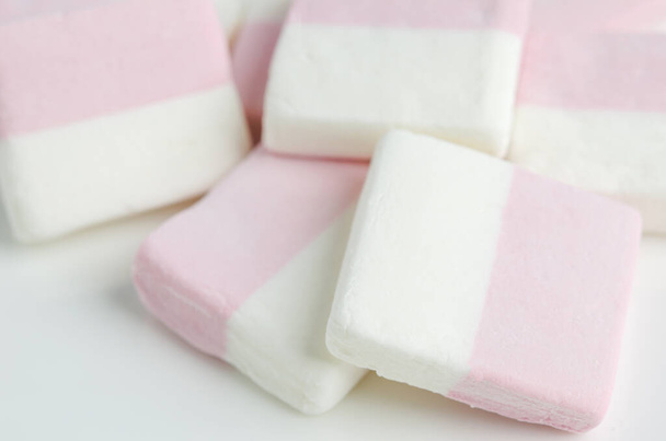Close up of pink and white marshmallows texture background - Фото, изображение