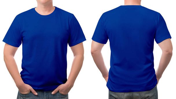 cerrar azul camiseta algodón hombre patrón aislado sobre fondo blanco
. - Foto, imagen