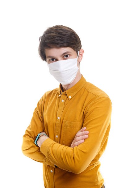 is time to protect all the time. elegant man wearing a mouth protection to prevent getting sick at work or on the way to work - Foto, Bild