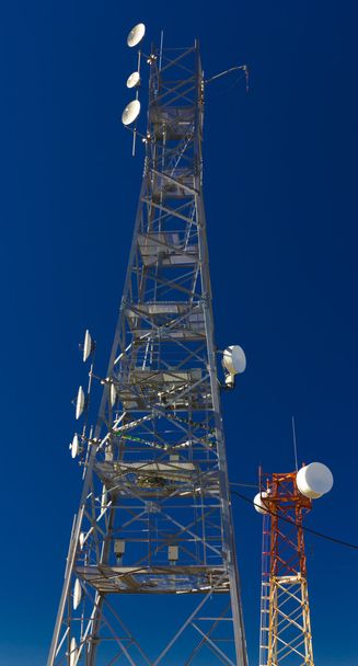 Torre de la antena
 - Foto, Imagen