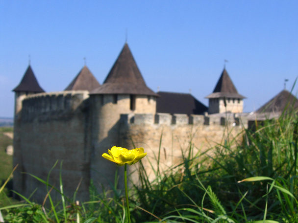 Antiga fortaleza em Khotyn, Ucrânia
 - Foto, Imagem