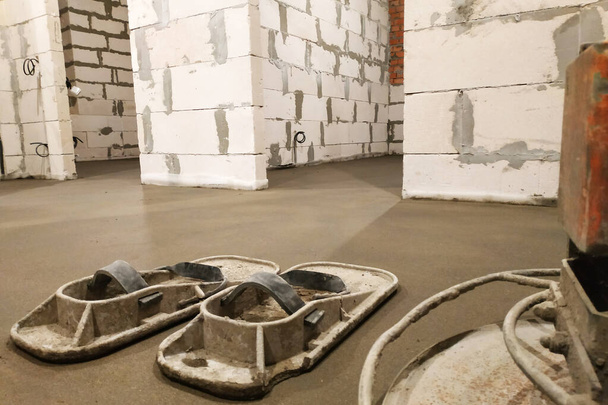 massetto di sabbia-cemento in una casa con riscaldamento a pavimento 2020
 - Foto, immagini