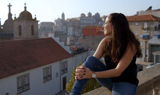 Beautiful girl in the city of Porto - Valokuva, kuva