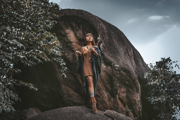 beautiful young stylish tribal style woman outdoors - Foto, Imagem