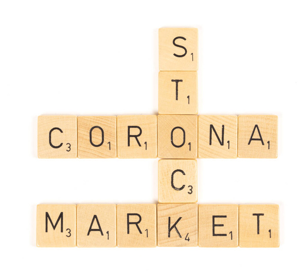 Corona mercado de valores letras raspables, aislado sobre un fondo blanco
 - Foto, Imagen