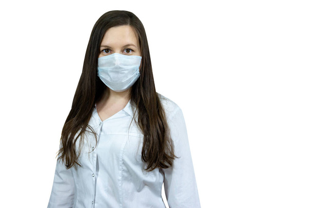 Portrait of woman doctor in quarantine in hospital, coronavirus concept. - Foto, Bild