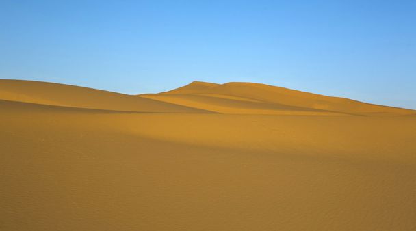 Чистий пустеліtiszta sivatagban
 - Фото, зображення