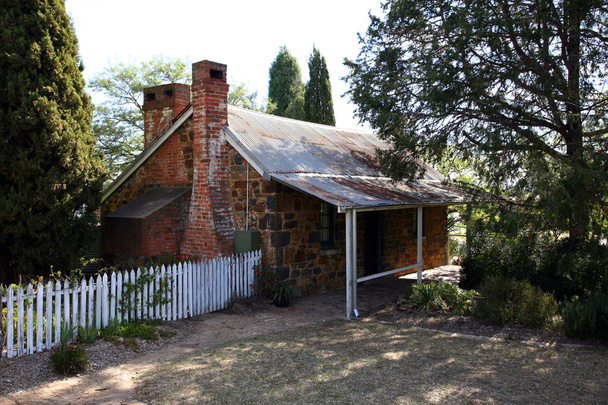 baksteen cottage - Foto, afbeelding