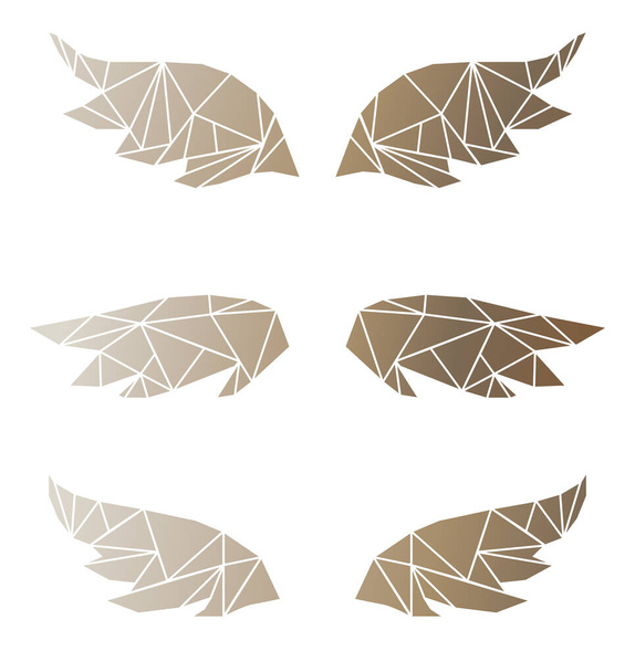  抽象的な幾何学的多角形の翼、低ポリベクトルのイラスト、白い背景の金の翼で設定 - ベクター画像