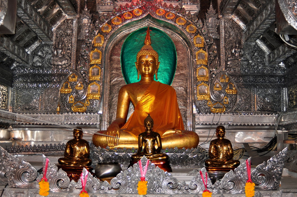 Chiang mai, Thajsko: sochy Buddhy na wat sri suphan - Fotografie, Obrázek