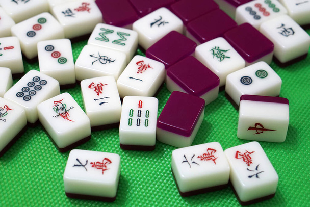 Mahjong - traditionelles chinesisches Kachelspiel - Foto, Bild